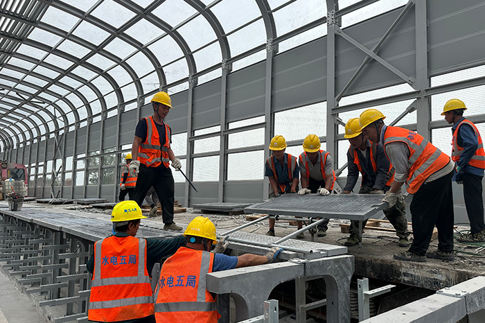 疏散平台安装现场3